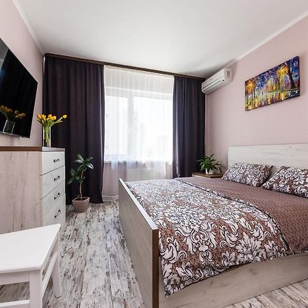 1-Ком Квартира В Новом Доме Возле Метро Осокорки Kiev Buitenkant foto