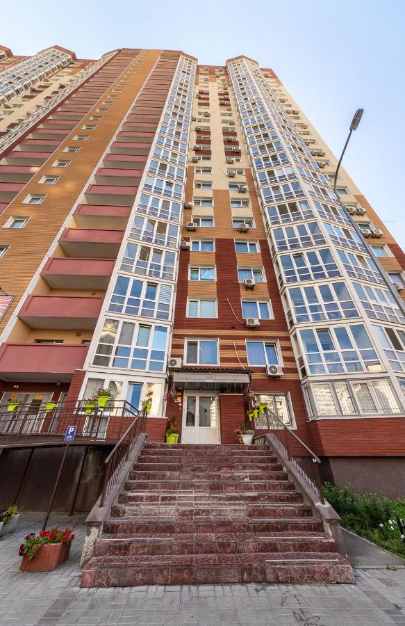 1-Ком Квартира В Новом Доме Возле Метро Осокорки Kiev Buitenkant foto